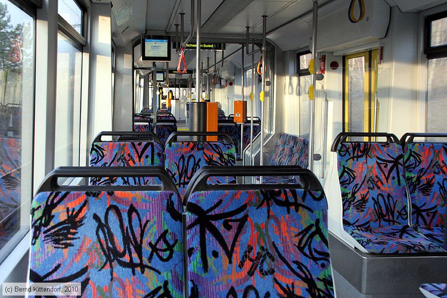 Straßenbahn Schwerin - 811 - Innenansicht
/ Bild: schwerin811_bk1003190354.jpg