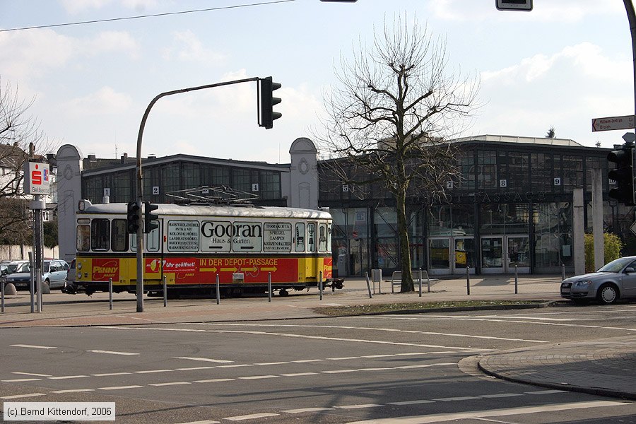 Straßenbahn Mülheim an der Ruhr - 811
/ Bild: stuttgart811_bk0603120102.jpg