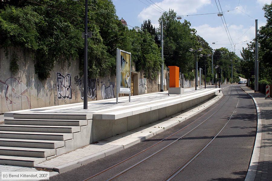 Stuttgart - Straßenbahn - Anlagen
/ Bild: stuttgartanlagen_bk0706080184.jpg Stuttgart - Straßenbahn - Anlagen
/ Bild: stuttgartanlagen_bk0706080184.jpg