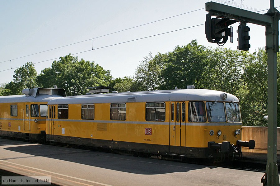 Deutsche Bahn - 725003-8
/ Bild: db7250038_bk0805100022.jpg