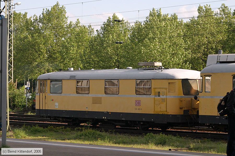 Deutsche Bahn - 725003-8
/ Bild: db7250038_e0018378.jpg