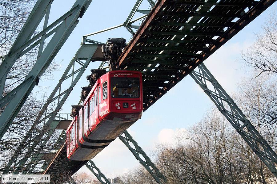 Wuppertaler Schwebebahn - 25
/ Bild: wuppertal25_bk1102160140.jpg