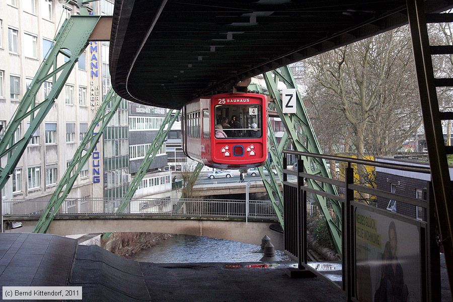 Wuppertaler Schwebebahn - 25
/ Bild: wuppertal25_bk1102160252.jpg