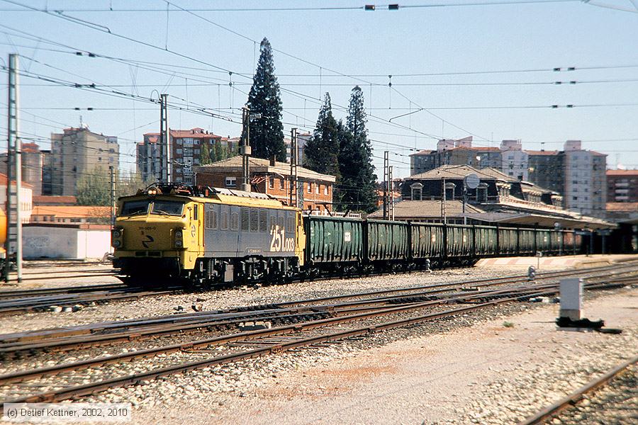 RENFE - 251003-0
/ Bild: renfe2510030_dk136524.jpg