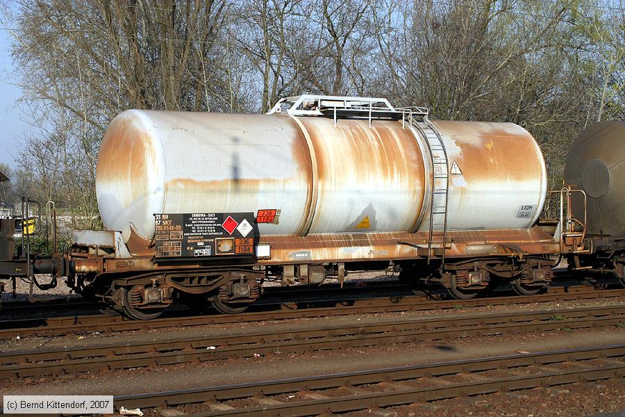 SNCF - 33877868644-8p
/ Bild: sncf338778686448p_bk0703260011.jpg