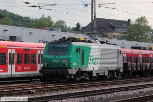 Bild: sncf437014_bk1306080125.jpg - anklicken zum Vergrößern Bild: sncf437014_bk1306080125.jpg - anklicken zum Vergrößern