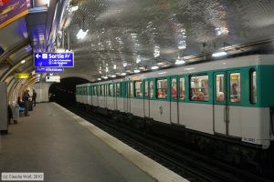Bild: parismetrona12083_cw1001200037.jpg - anklicken zum Vergrößern Bild: parismetrona12083_cw1001200037.jpg - anklicken zum Vergrößern