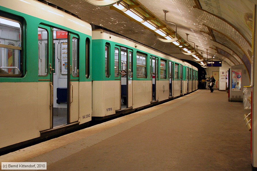 Metro Paris - N.11018 (MF 67)
/ Bild: parismetron11018_bk1001200107.jpg