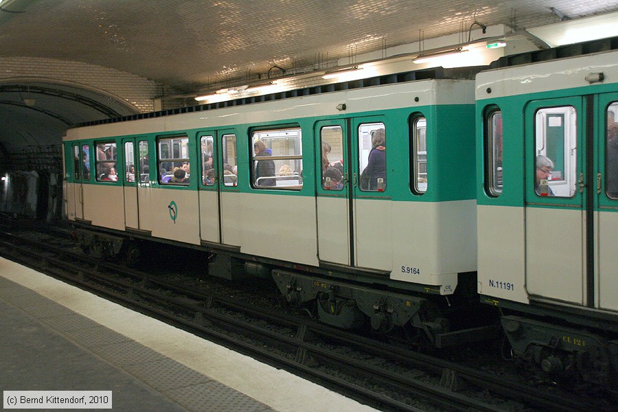 Metro Paris - S.9164 (MF 67)
/ Bild: parismetros9164_bk1001210062.jpg