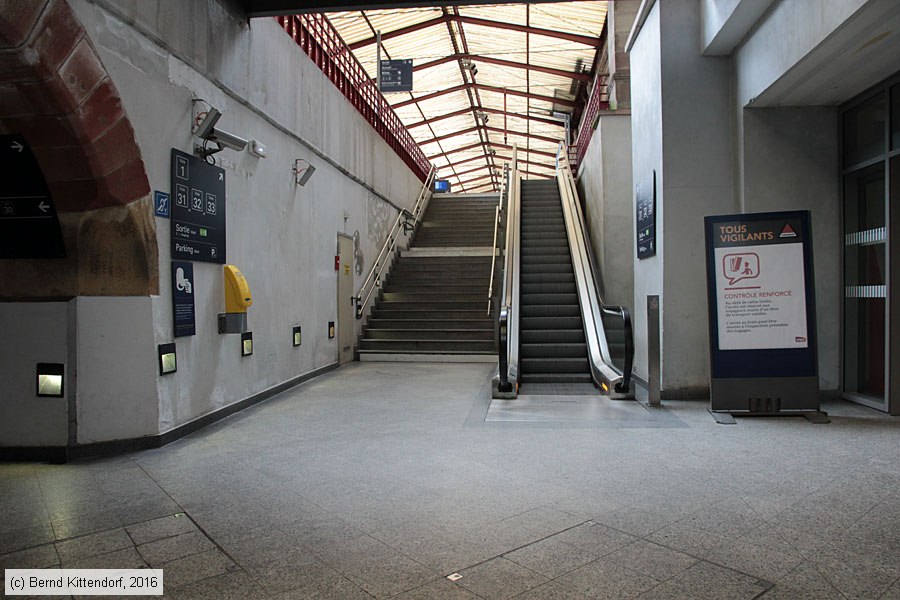 Gares SNCF - Strasbourg
/ Bild: bfstrasbourg_bk1607010059.jpg Gares SNCF - Strasbourg
/ Bild: bfstrasbourg_bk1607010059.jpg