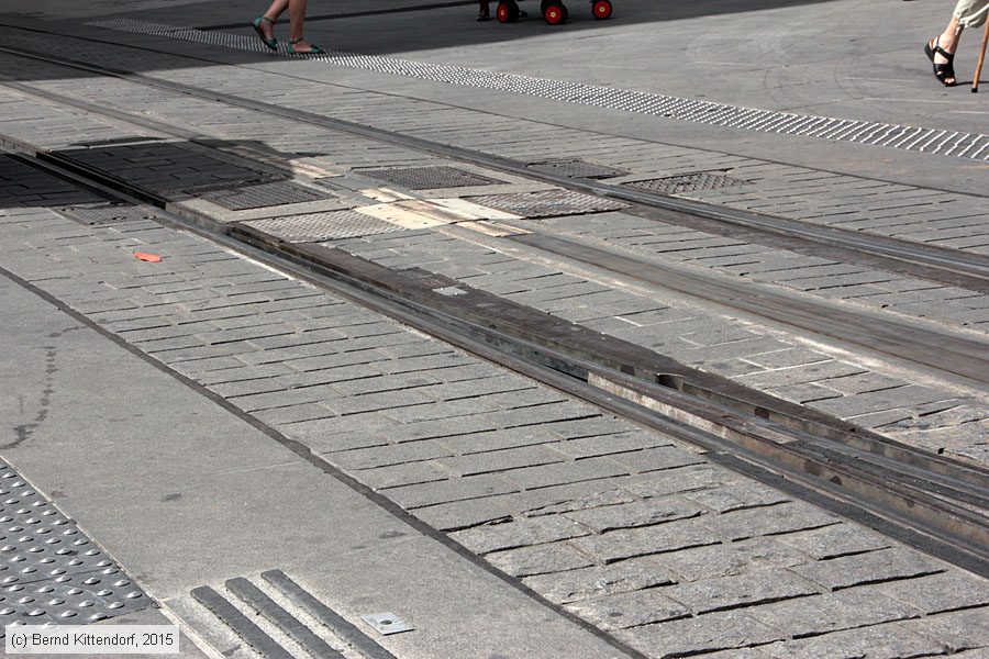 Straßenbahn Angers - Anlagen
/ Bild: angersanlagen_bk1507200220.jpg Straßenbahn Angers - Anlagen
/ Bild: angersanlagen_bk1507200220.jpg