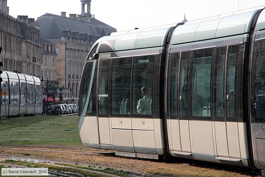 Straßenbahn Bordeaux - 2222
/ Bild: bordeaux2222_bk1506100293.jpg Straßenbahn Bordeaux - 2222
/ Bild: bordeaux2222_bk1506100293.jpg