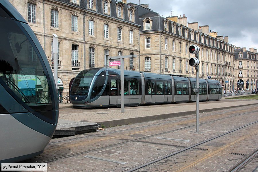 Straßenbahn Bordeaux - 2245
/ Bild: bordeaux2245_bk1506130021.jpg