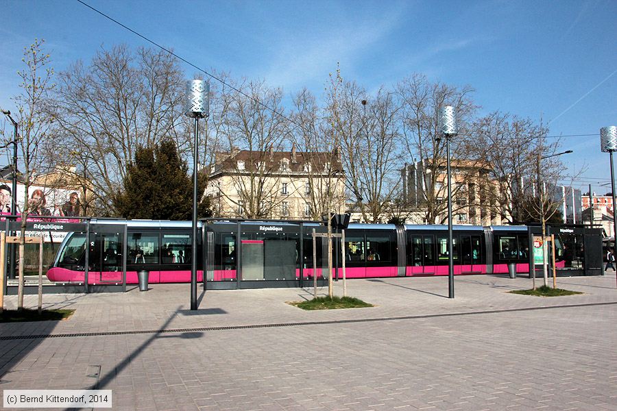 Straßenbahn Dijon - 1015
/ Bild: dijon1015_bk1404010084.jpg