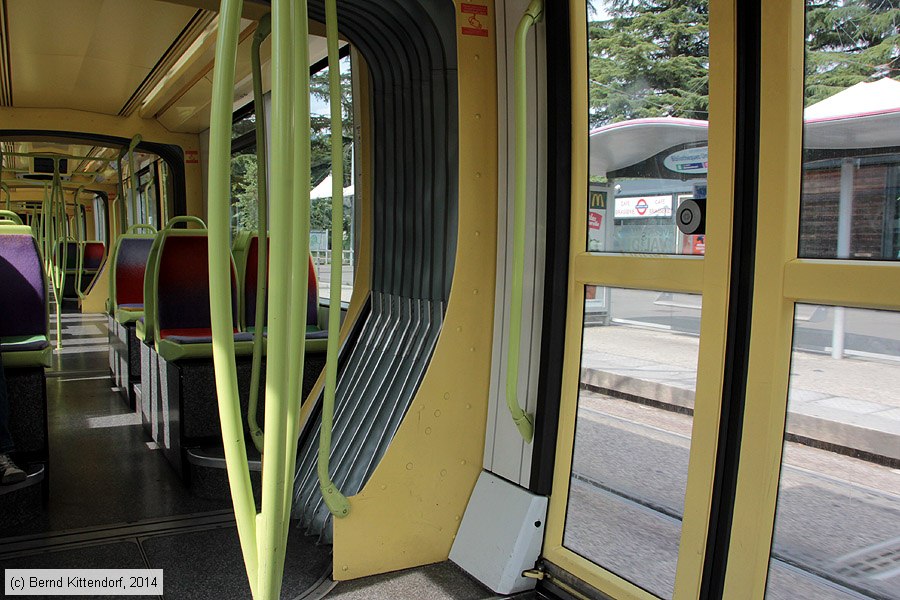 Straßenbahn Grenoble - 6030 - Innenansicht
/ Bild: grenoble6030_bk1406280324.jpg