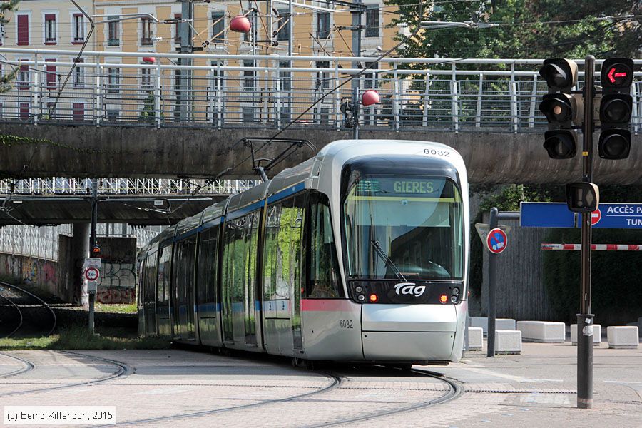 Straßenbahn Grenoble - 6032
/ Bild: grenoble6032_bk1504290048.jpg