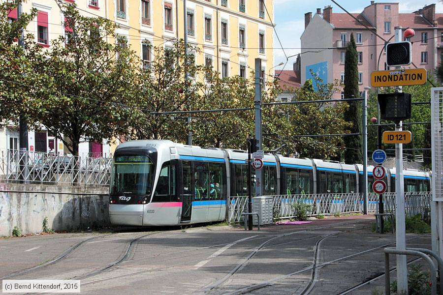 Straßenbahn Grenoble - 6033
/ Bild: grenoble6033_bk1504260149.jpg