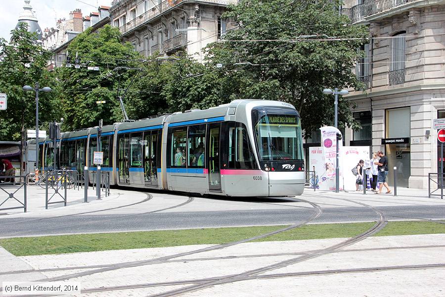 Stra&szlig;enbahn Grenoble - 6038
/ Bild: grenoble6038_bk1406280125.jpg