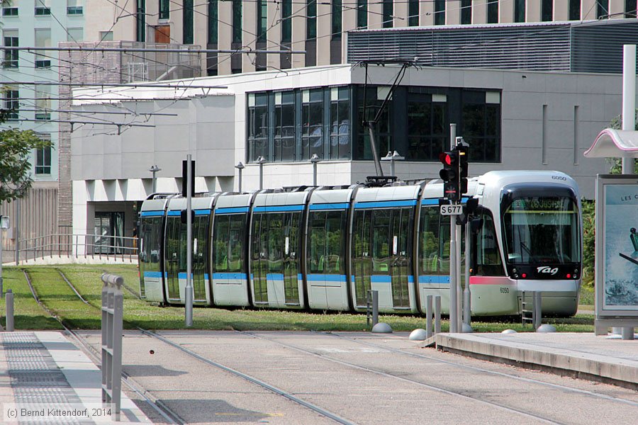 Stra&szlig;enbahn Grenoble - 6050
/ Bild: grenoble6050_bk1406280331.jpg