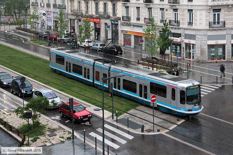 Straßenbahn Grenoble - 2027
/ Bild: grenoble2027_bk1504270365.jpg