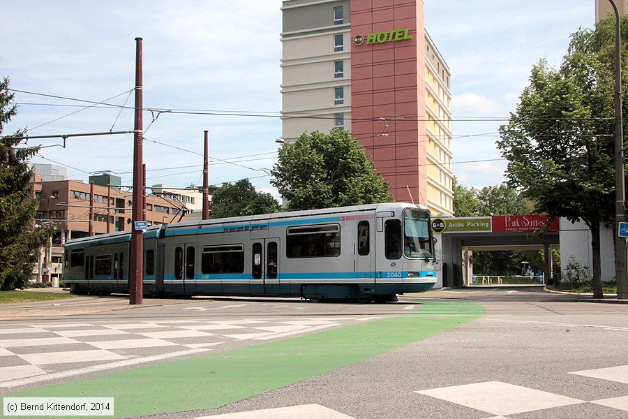 Straßenbahn Grenoble - 2040
/ Bild: grenoble2040_bk1404260176.jpg Straßenbahn Grenoble - 2040
/ Bild: grenoble2040_bk1404260176.jpg