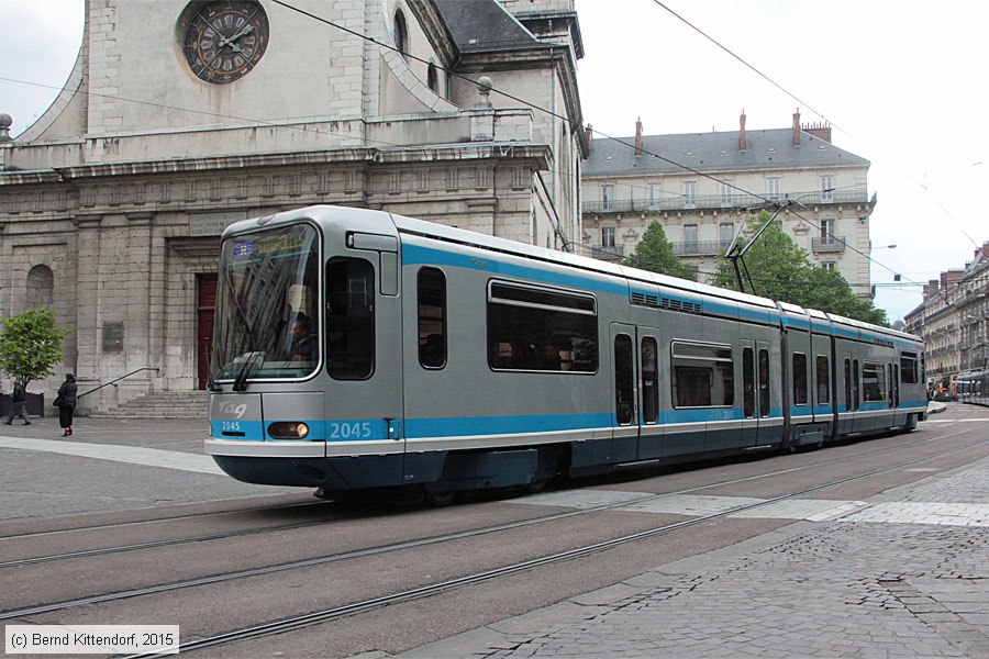 Straßenbahn Grenoble - 2045
/ Bild: grenoble2045_bk1504280124.jpg