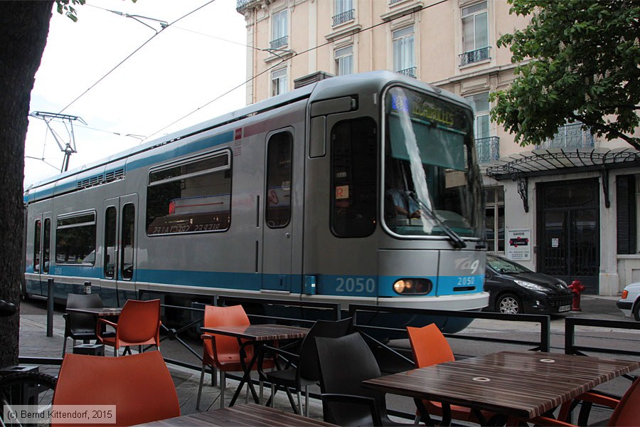 Straßenbahn Grenoble - 2050
/ Bild: grenoble2050_bk1504270059.jpg