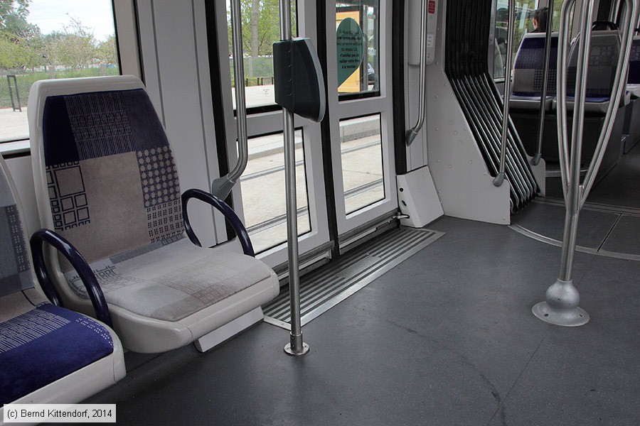 Straßenbahn Le Havre - 017 - Innenansicht
/ Bild: lehavre017_bk1405070202.jpg