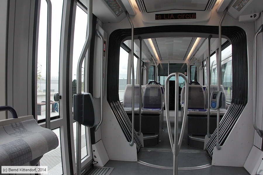 Straßenbahn Le Havre - 017 - Innenansicht
/ Bild: lehavre017_bk1405070207.jpg