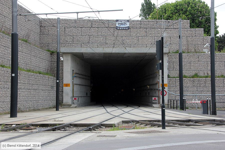 Straßenbahn Le Havre - Anlagen
/ Bild: lehavreanlagen_bk1405070171.jpg Straßenbahn Le Havre - Anlagen
/ Bild: lehavreanlagen_bk1405070171.jpg