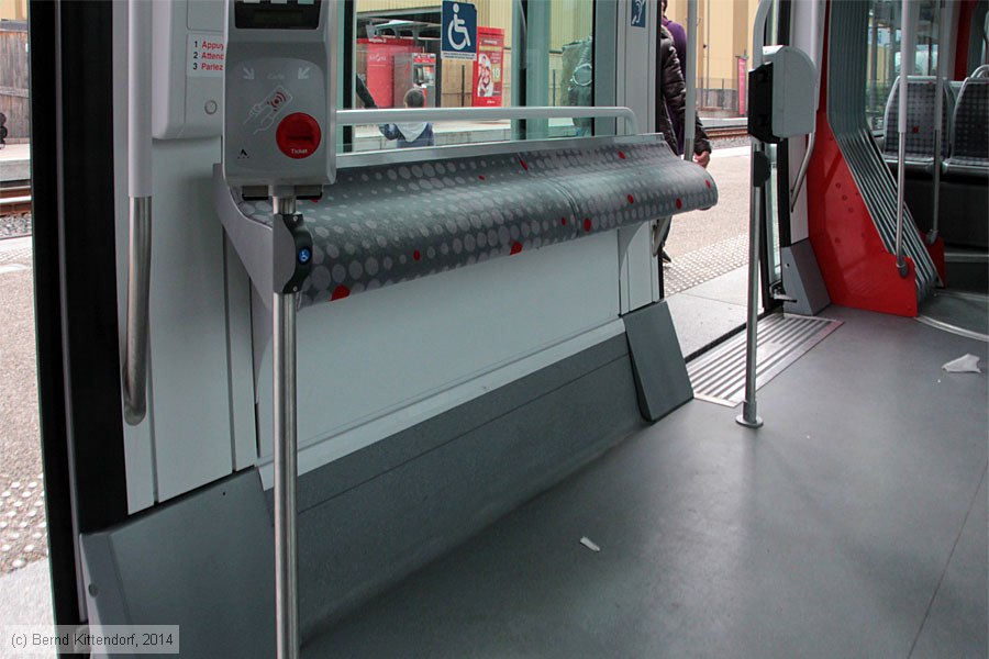 Straßenbahn Lyon - 885 - Innenansicht
/ Bild: lyon0885_bk1404300381.jpg