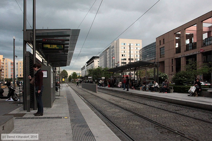 Stra&szlig;enbahn Lyon - Anlagen
/ Bild: lyonanlagen_bk1504250172.jpg