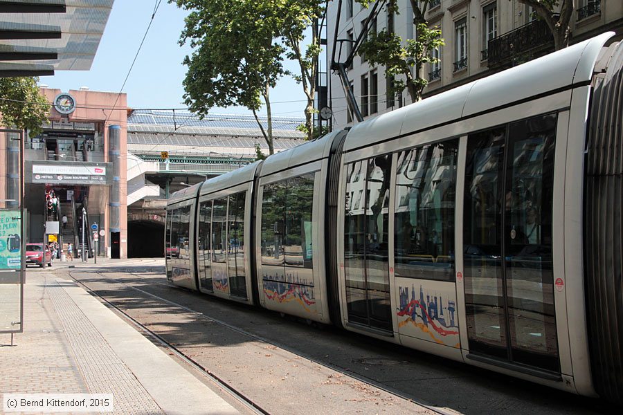 Straßenbahn Lyon - Anlagen
/ Bild: lyonanlagen_bk1507180082.jpg