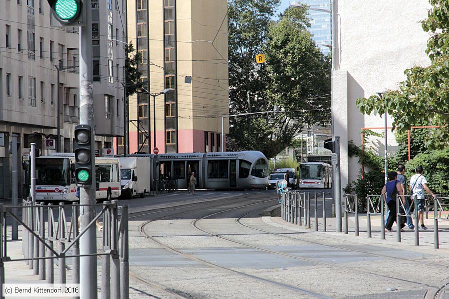 Straßenbahn Lyon - Anlagen
/ Bild: lyonanlagen_bk1608020020.jpg