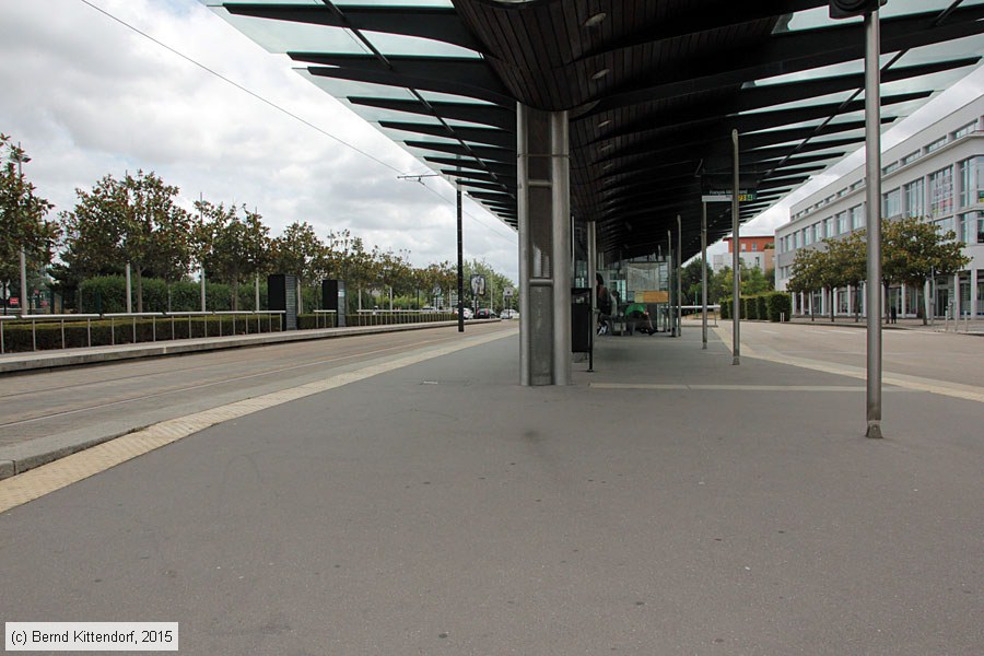 Straßenbahn Nantes - Anlagen
/ Bild: nantesanlagen_bk1507270112.jpg