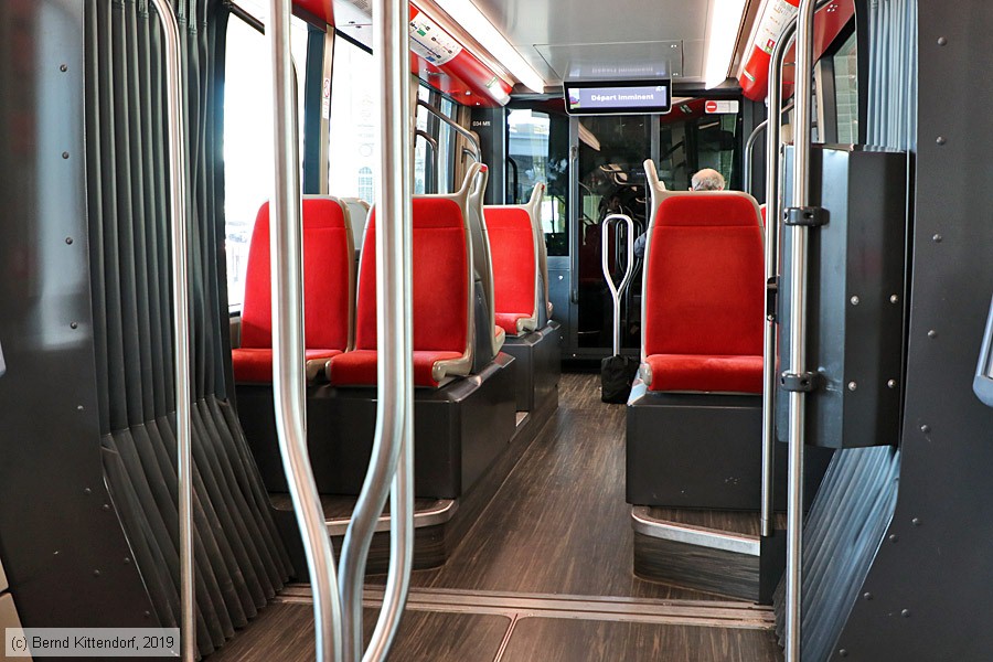 Straßenbahn Nice - 034 - Innenansicht
/ Bild: nice034_bk1911060110.jpg