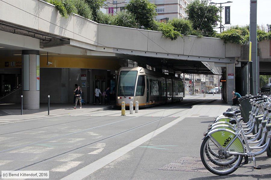 Straßenbahn Orléans - 56
/ Bild: orleans56_bk1607220115.jpg Straßenbahn Orléans - 56
/ Bild: orleans56_bk1607220115.jpg