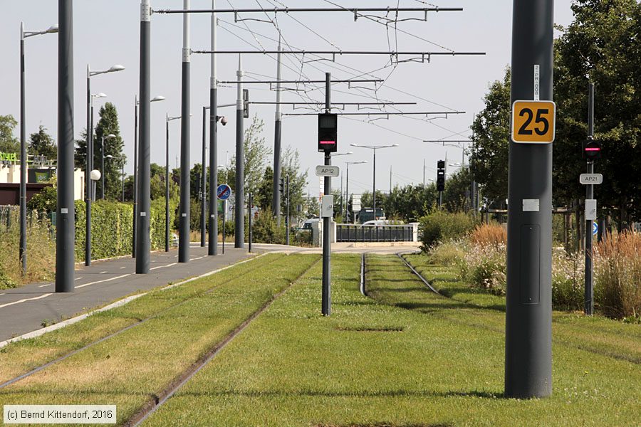 Stra&szlig;enbahn Orl&eacute;ans - Anlagen
/ Bild: orleansanlagen_bk1607220051.jpg