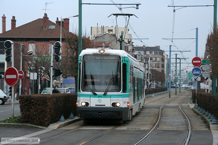 Straßenbahn Paris - 211
/ Bild: paris211_bk1001190312.jpg Straßenbahn Paris - 211
/ Bild: paris211_bk1001190312.jpg