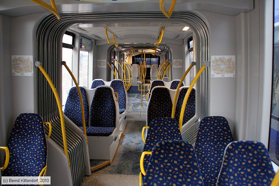 TramTrain Paris - TT15 - Innenansicht
/ Bild: paristt15_bk1001200211.jpg