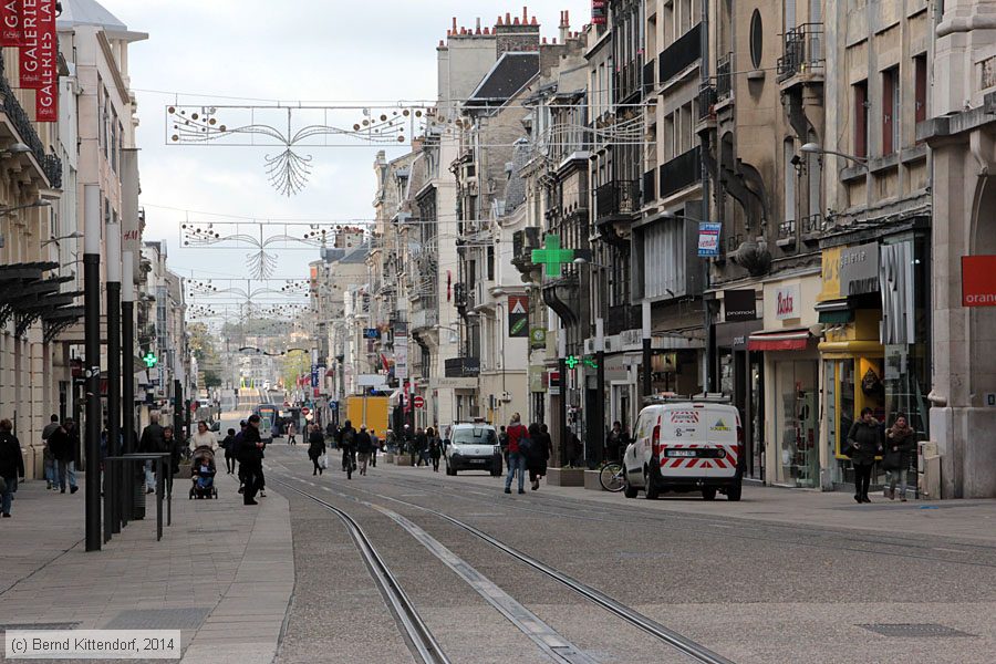 Stra&szlig;enbahn Reims - Anlagen
/ Bild: reimsanlagen_bk1411060151.jpg