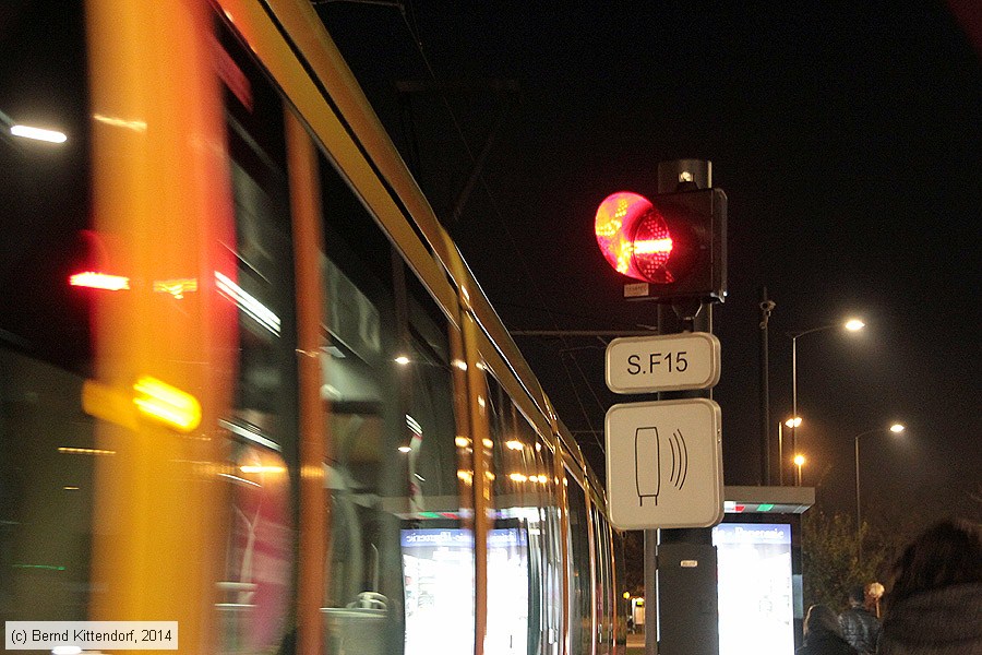 Straßenbahn Reims - Anlagen
/ Bild: reimsanlagen_bk1411060321.jpg Straßenbahn Reims - Anlagen
/ Bild: reimsanlagen_bk1411060321.jpg