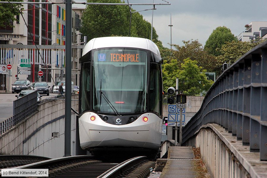 Straßenbahn Rouen - 832
/ Bild: rouen832_bk1405120135.jpg