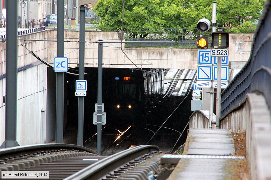 Straßenbahn Rouen - 854
/ Bild: rouen854_bk1405100018.jpg