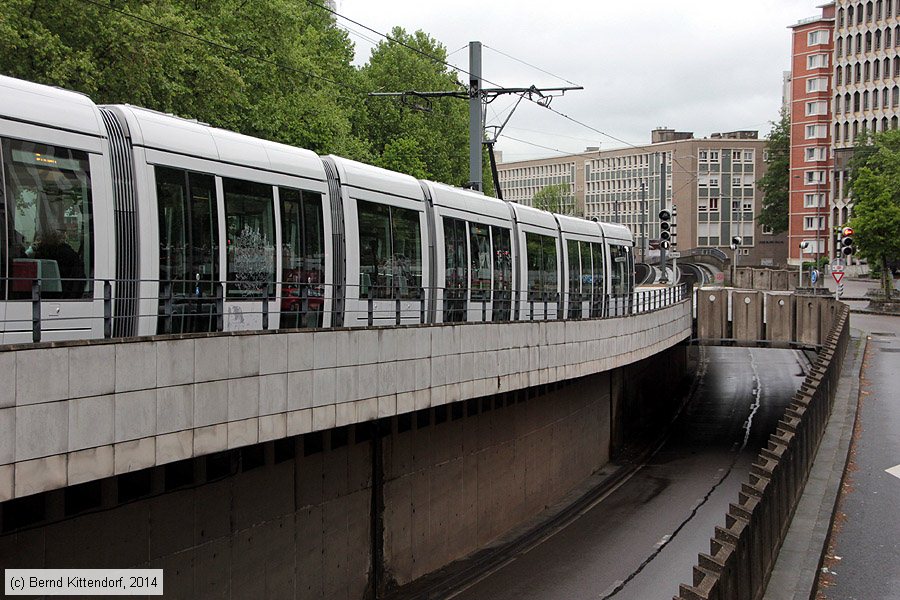 Straßenbahn Rouen - 854
/ Bild: rouen854_bk1405100033.jpg Straßenbahn Rouen - 854
/ Bild: rouen854_bk1405100033.jpg