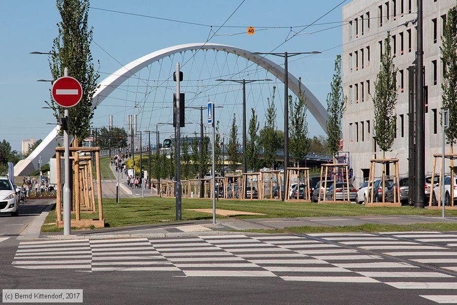 Straßenbahn Strasbourg - Anlagen
/ Bild: strasbourganlagen_bk1704300137.jpg Straßenbahn Strasbourg - Anlagen
/ Bild: strasbourganlagen_bk1704300137.jpg