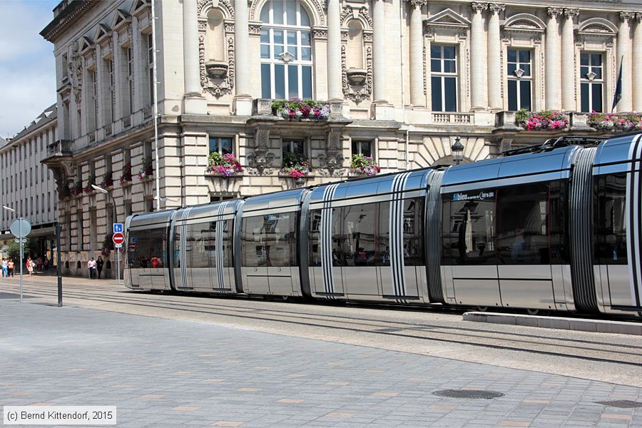 Straßenbahn Tours - 068
/ Bild: tours068_bk1507210188.jpg