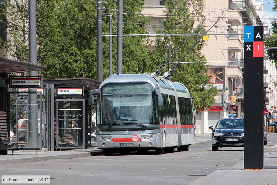 Trolleybus Lyon - 2905
/ Bild: lyon2905_bk1406290016.jpg Trolleybus Lyon - 2905
/ Bild: lyon2905_bk1406290016.jpg