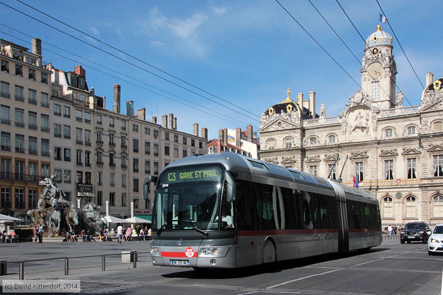 Trolleybus Lyon - 2910
/ Bild: lyon2910_bk1406290366.jpg