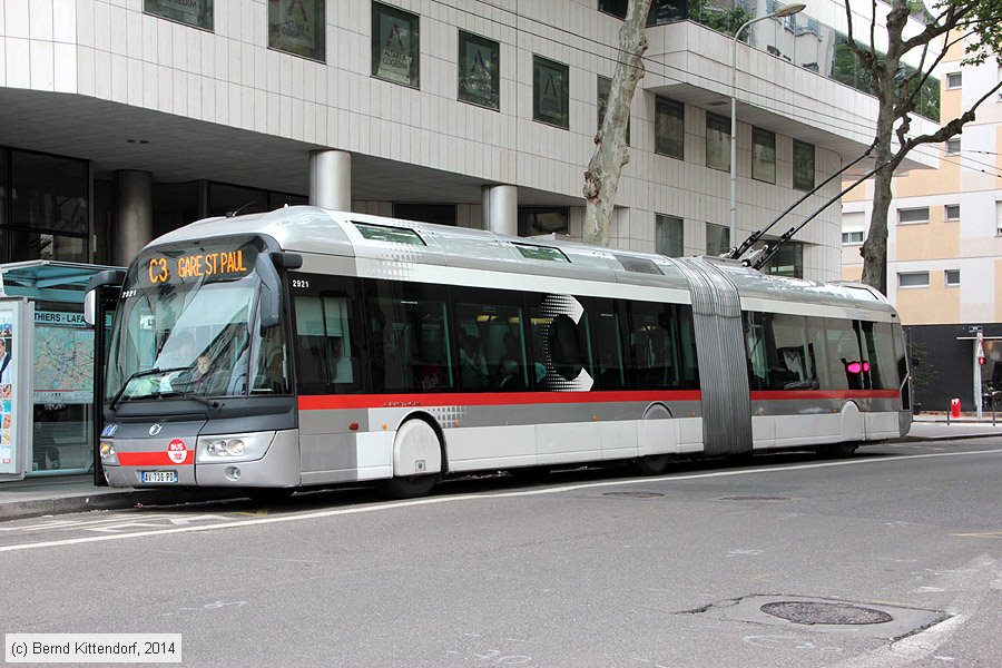 Trolleybus Lyon - 2921
/ Bild: lyon2921_bk1404270123.jpg